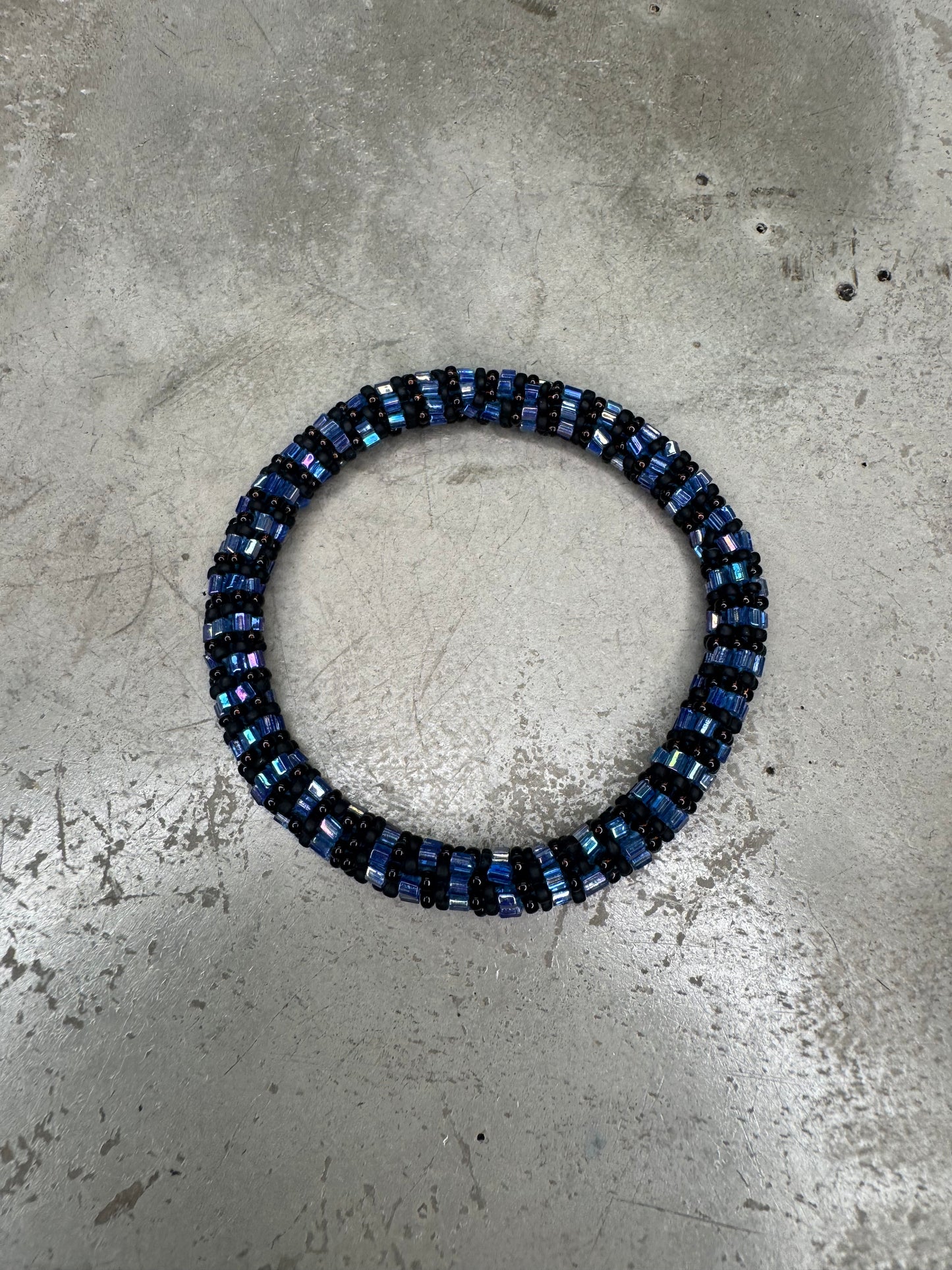 MILLION NAVY BRACELET